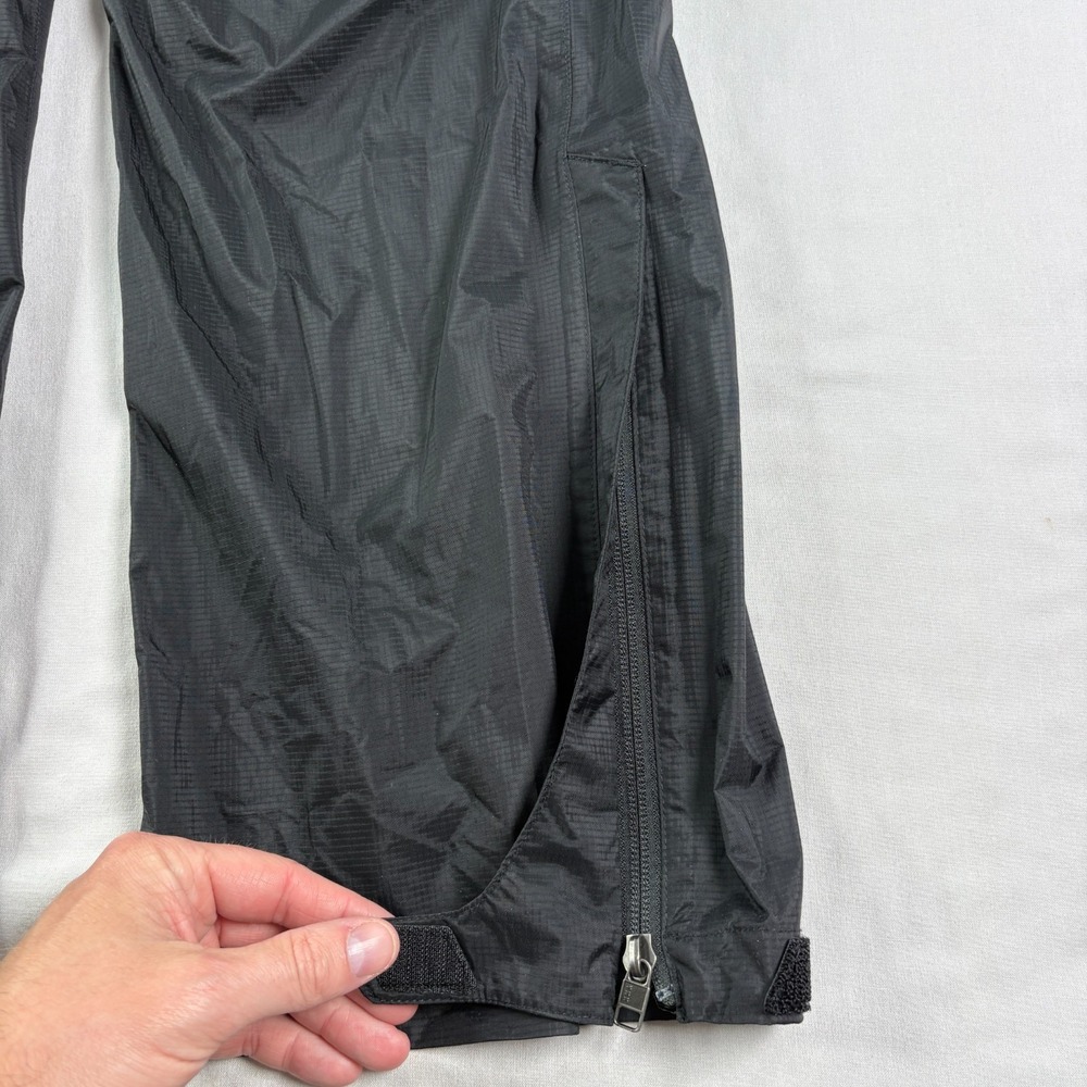 REI Rain Pants Mens Small Black Ranier Water Resistant Stretch Ripstop Outdoor - Picture 2 of 13